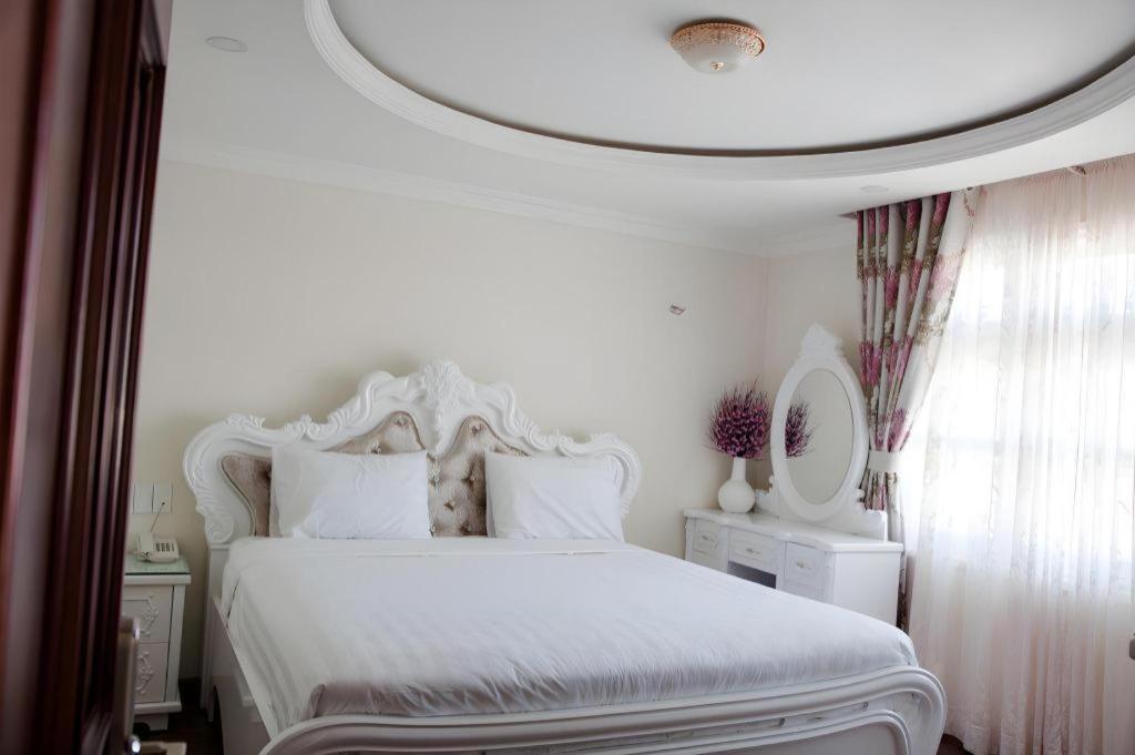 Hoa Sen Vang Hotel Dalat Kültér fotó