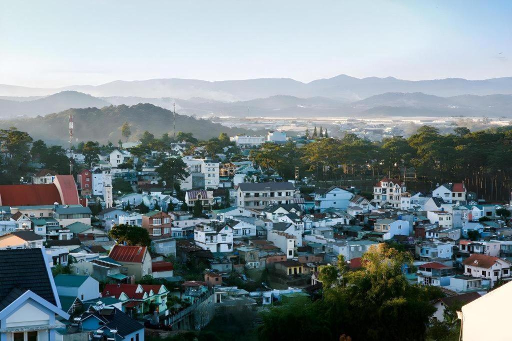 Hoa Sen Vang Hotel Dalat Kültér fotó